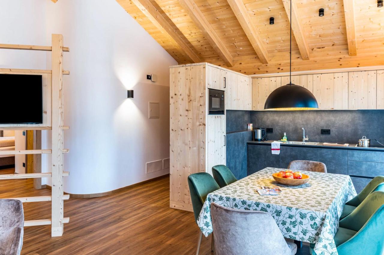 Les Ciases Chalets Dolomites Apt 3 San Vigilio Di Marebbe Exterior foto